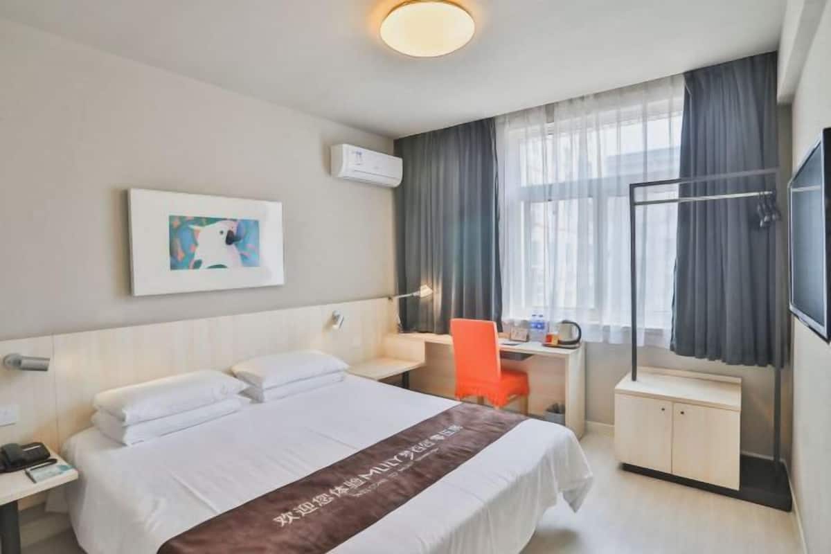 In-room safe, desk, blackout drapes, iron/ironing board