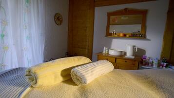 Body treatments, sports massages, body scrubs, facials, reflexology