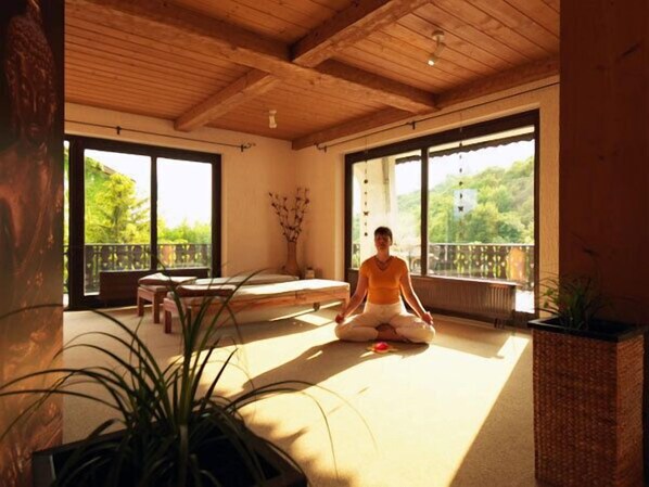 Body treatments, sports massages, body scrubs, facials, reflexology - Hotel Garni Belvedere, das BIO Hotel & SuiteHotel am Ederse (Waldeck)