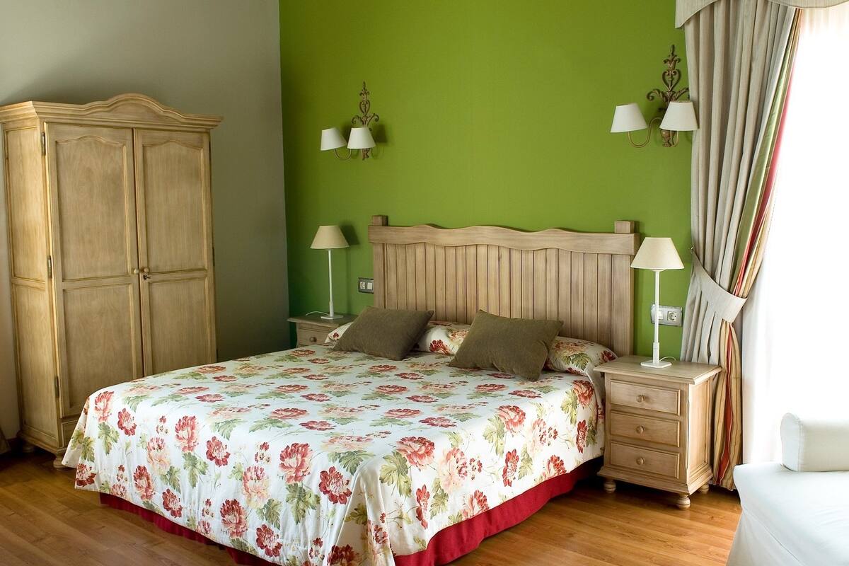 Double Room | In-room safe, desk, blackout drapes, individually decorated