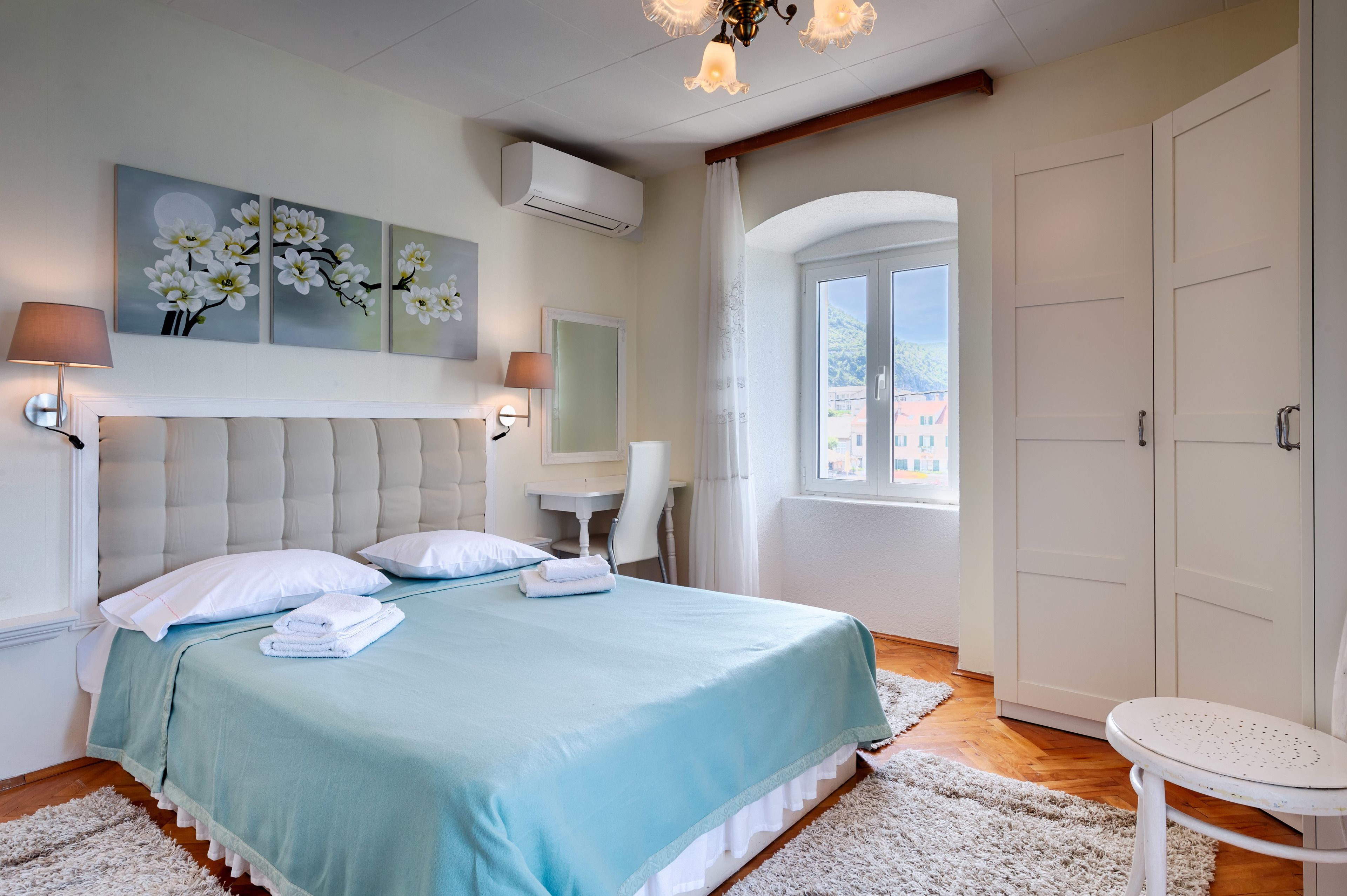 Chambres insonorisées, fer et planche à repasser, Wi-Fi gratuit