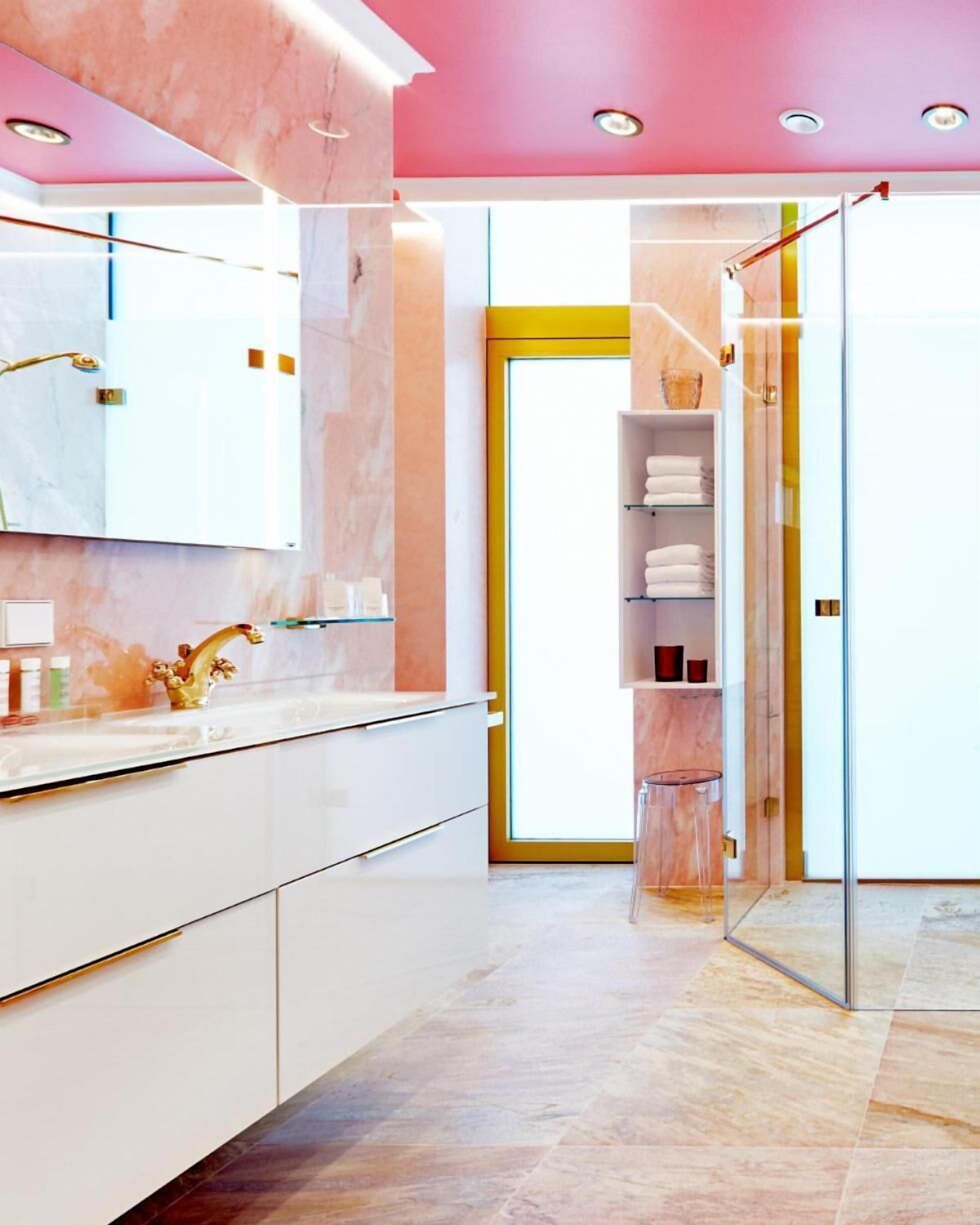 Hôtel Casino 2000 - Adult Guests Only