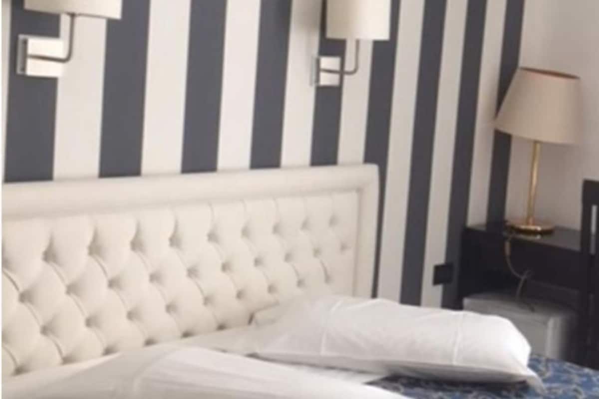 Desk, blackout drapes, free WiFi, bed sheets