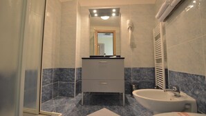 Een douche, een haardroger