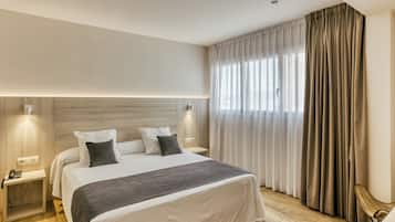 In-room safe, desk, soundproofing, rollaway beds
