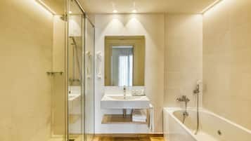 Kostenlose Toilettenartikel, Haartrockner