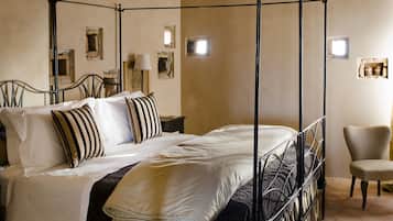 Superior-Doppelzimmer | Hochwertige Bettwaren, Minibar, Zimmersafe, kostenloses WLAN