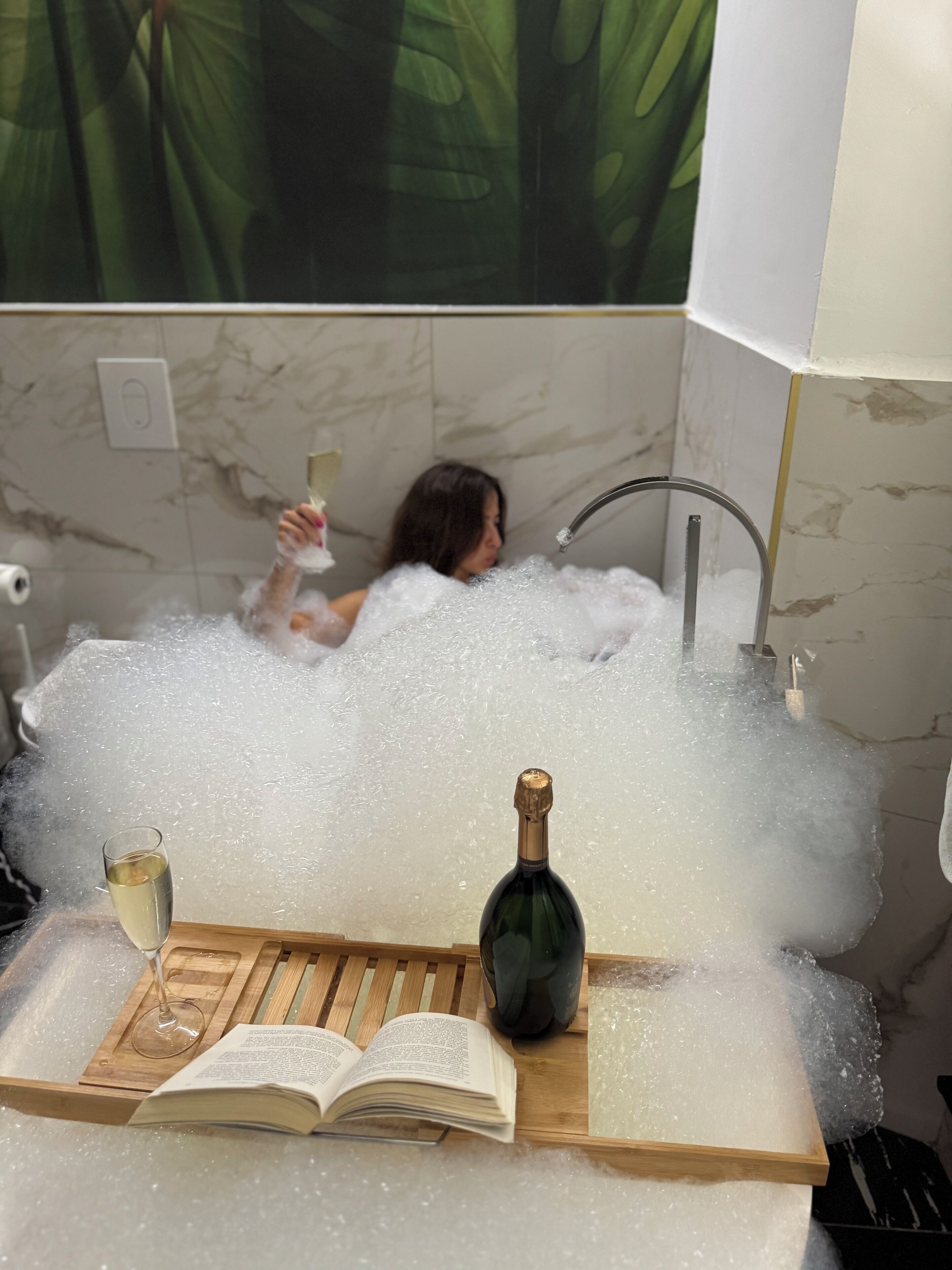 Suite Luxury, 1 letto king, idromassaggio, vista giardino | Bagno | Set di cortesia firmato, asciugacapelli, pantofole, bidet