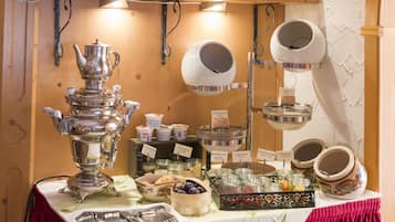 Desayuno bufé gratuito (los fines de semana)