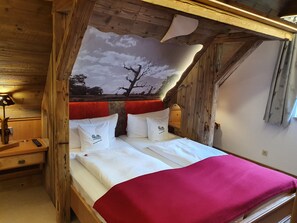 Suite | Coffre-fort, décor unique, espace de travail pour ordinateurs portables