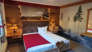 Double Room Single Use | In-room safe, individually decorated, laptop workspace, blackout drapes