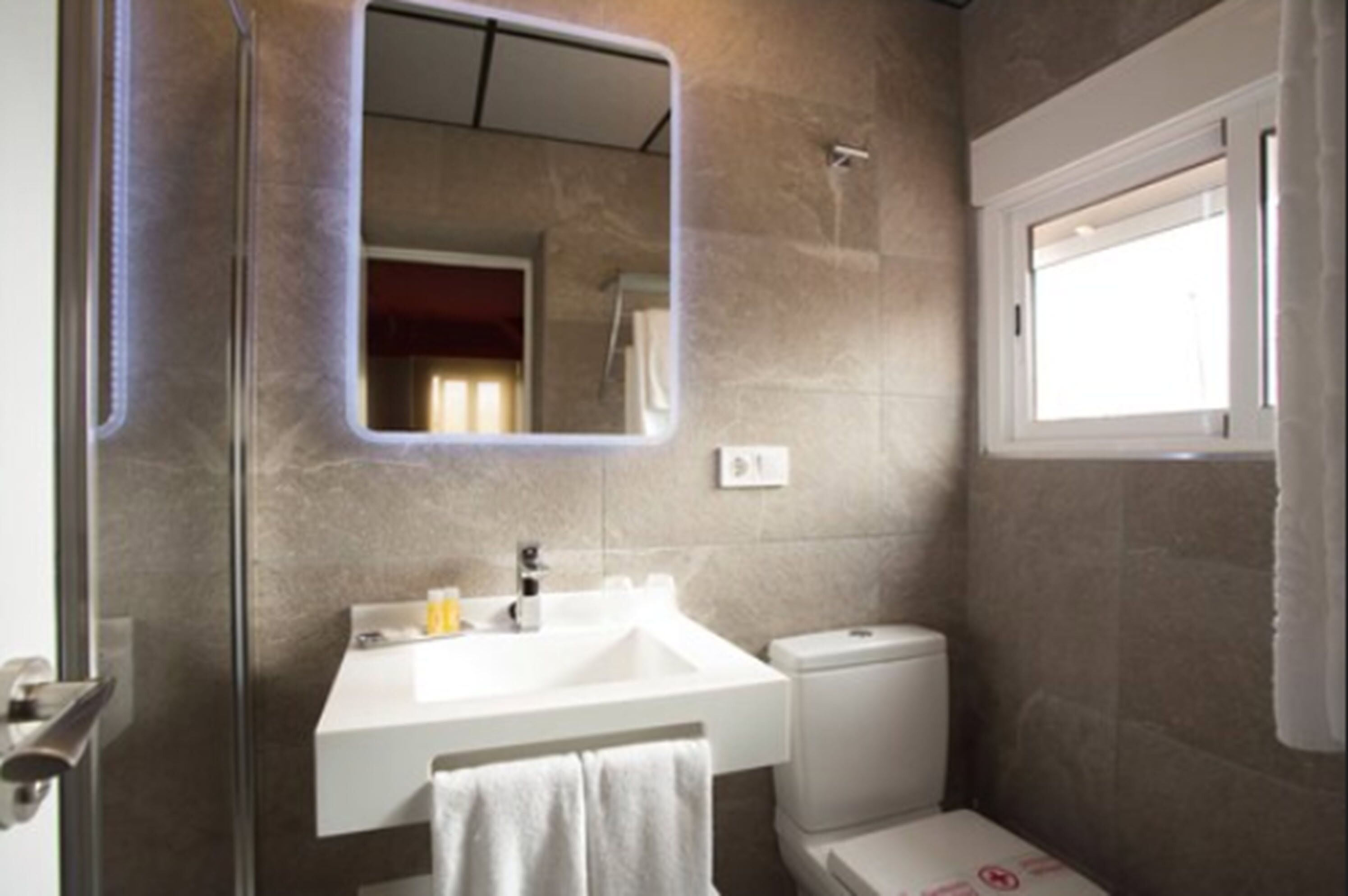 Photo - Cool Sevilla Hotel
