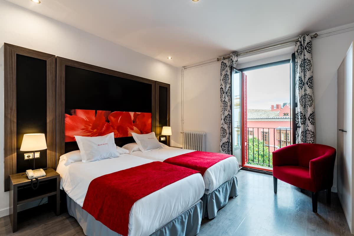 Chambre avec lits jumeaux, balcon