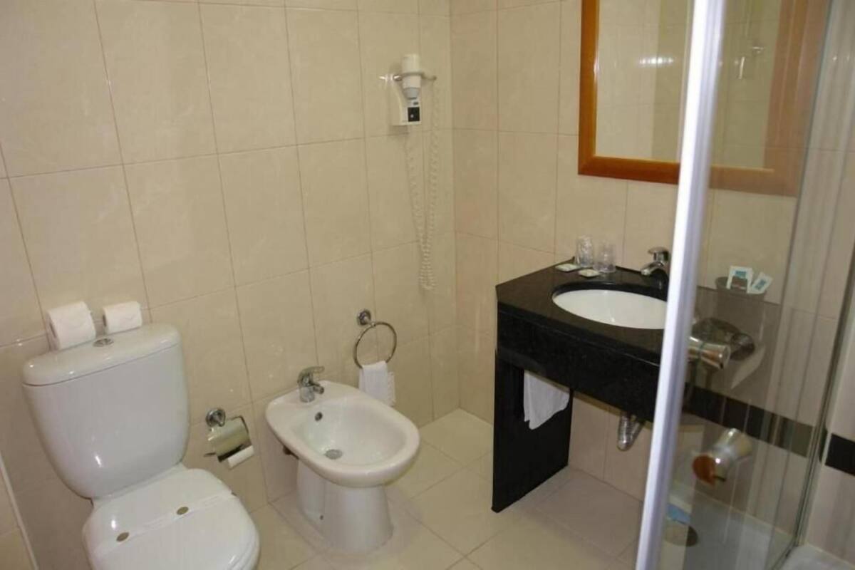 minibar, free wifi, bed sheets