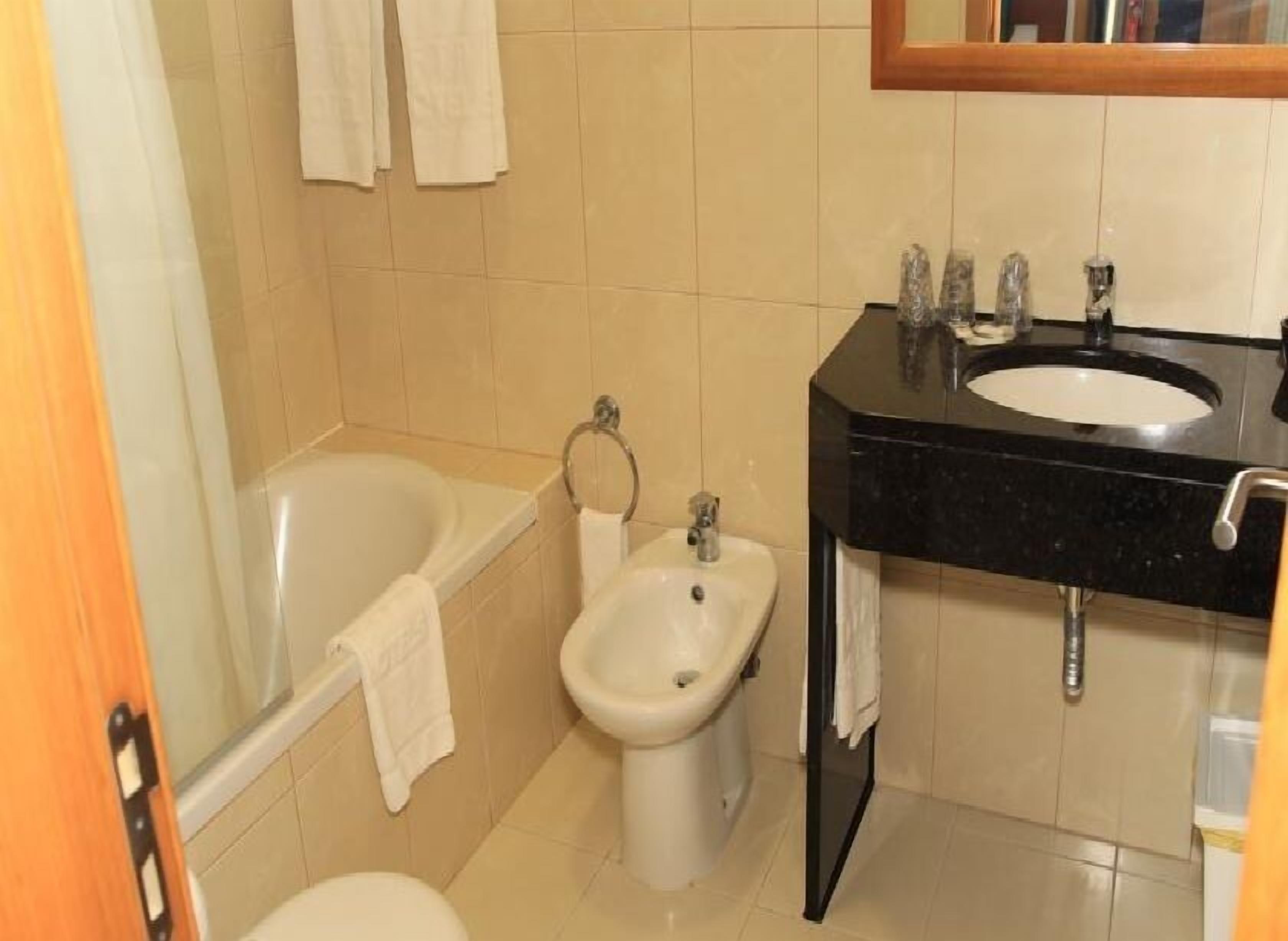 minibar, free wifi, bed sheets