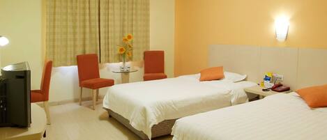 Standard Twin Room | In-room safe, desk, blackout curtains, free wired Internet
