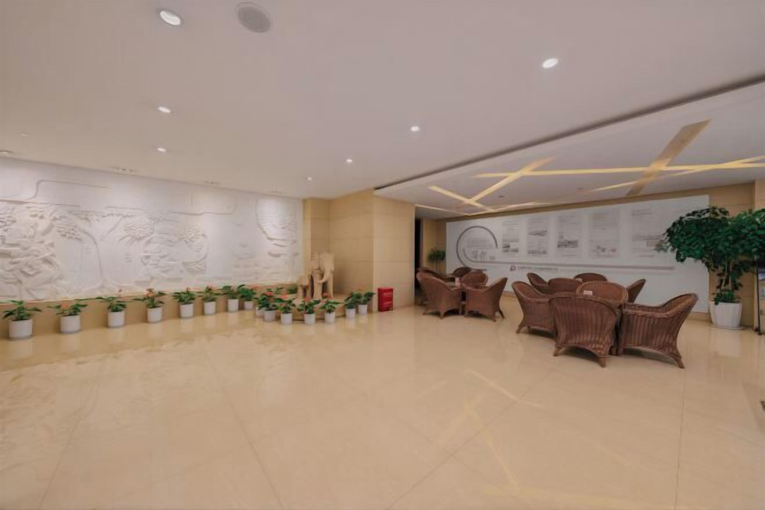 المنشأة من الداخل