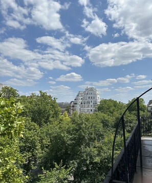 Staduitzicht vanuit accommodatie