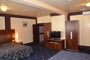1 bedroom, minibar, in-room safe, individually decorated