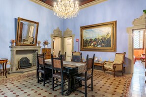 28-inch LED TV with digital channels, TV