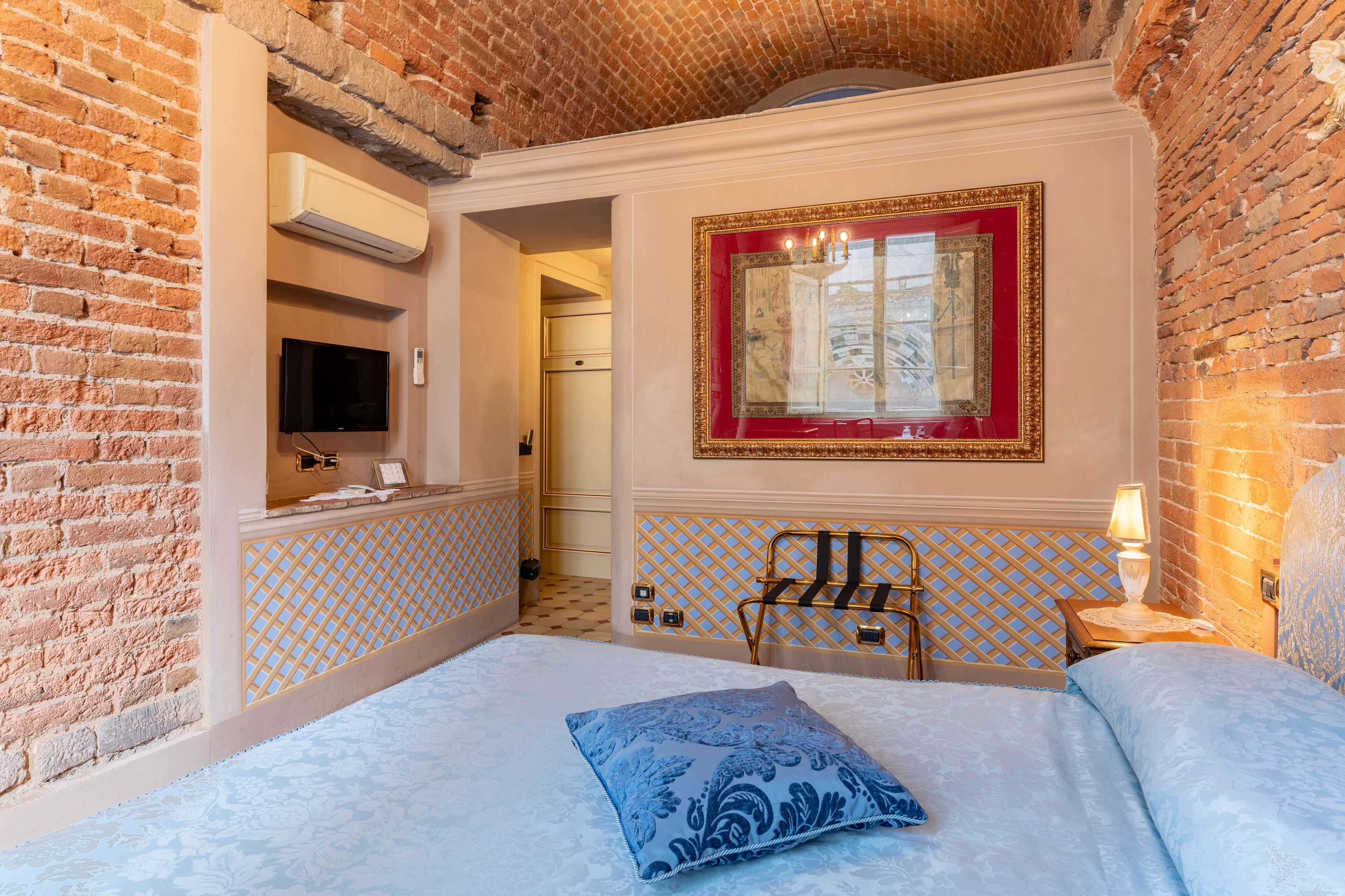 Photo - L'antica Bifore