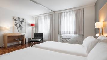 Deluxe-Doppelzimmer | 1 Schlafzimmer, Minibar, Zimmersafe, Schreibtisch