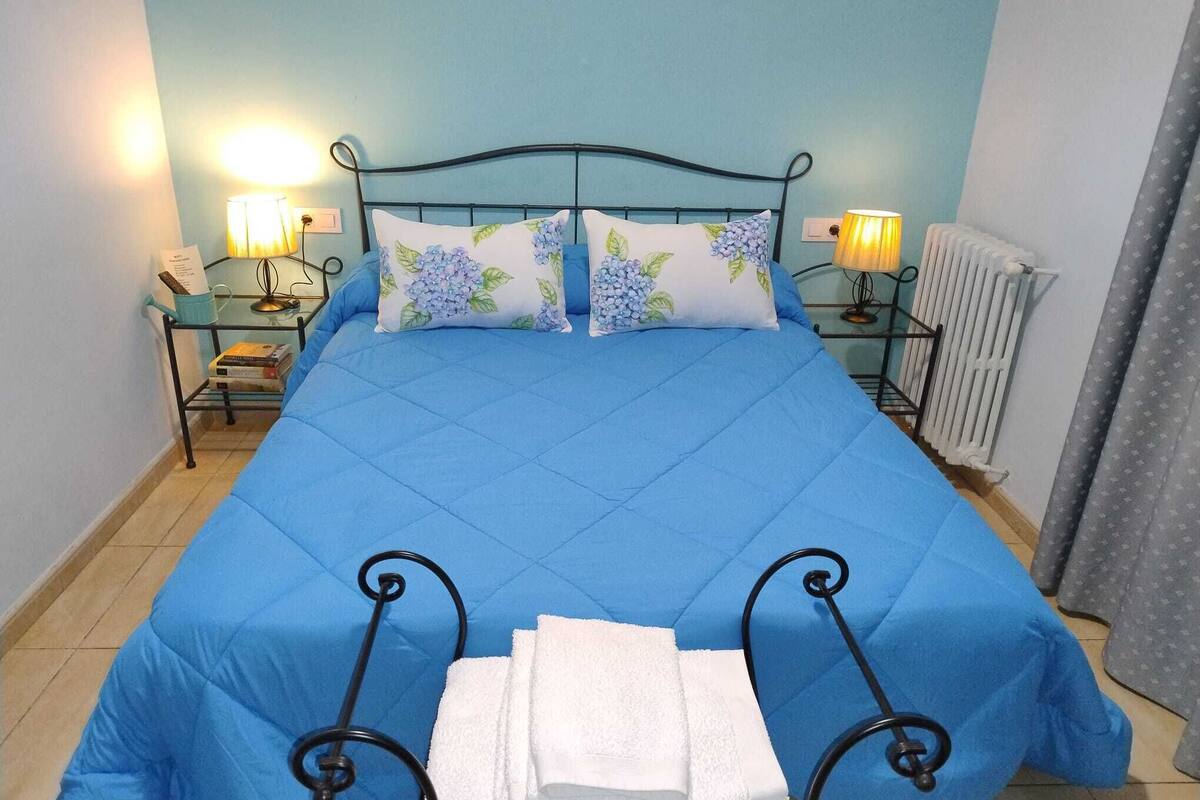 Double Room | 1 bedroom, desk, free WiFi