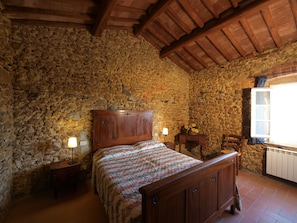 Apartment, 1 Bedroom (2 pax-Gas,heating,linen to be paid)