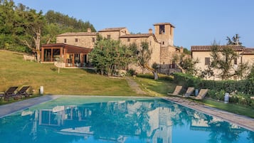 Seasonal outdoor pool, pool umbrellas, sun loungers