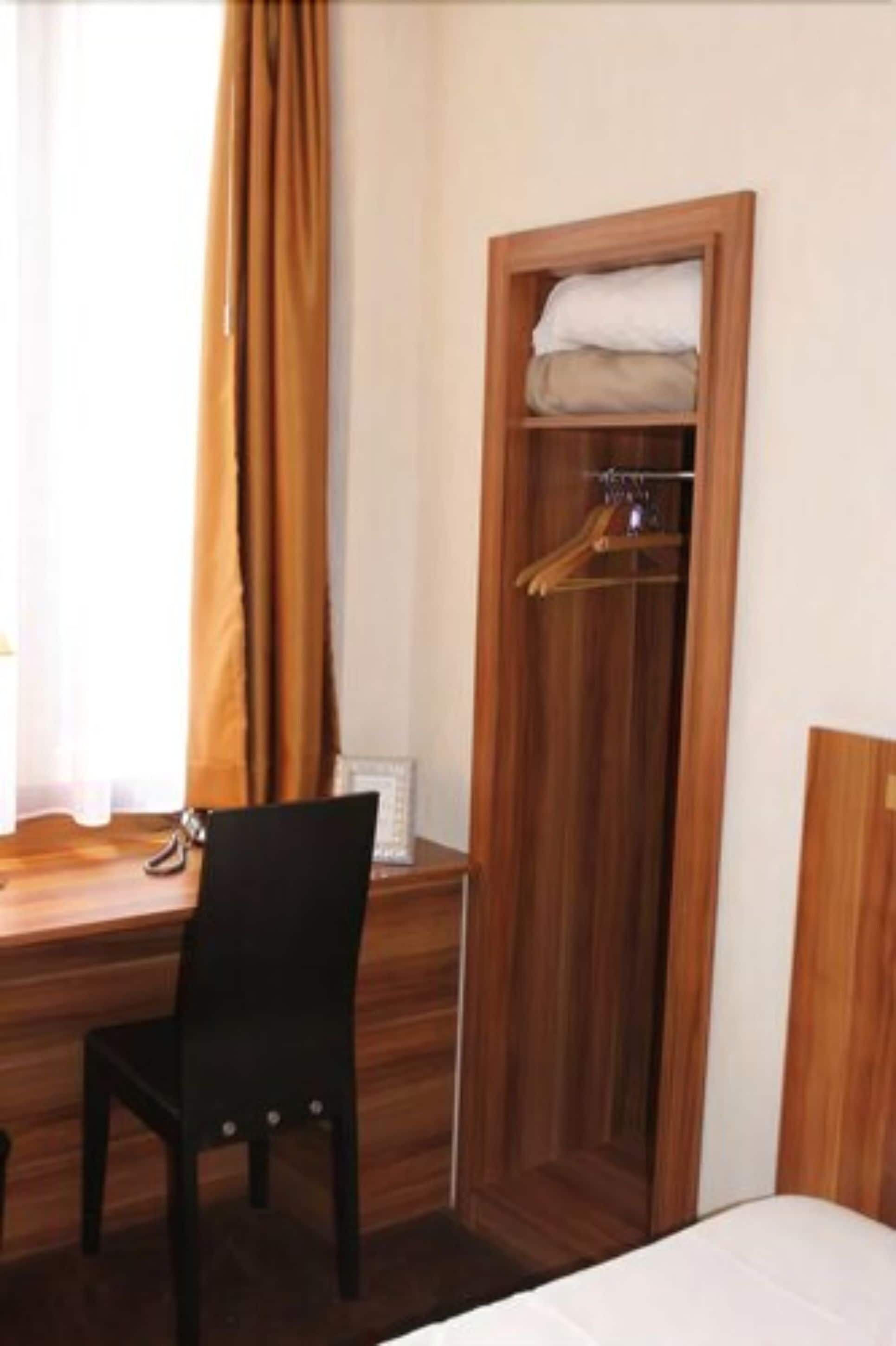 Photo - Hotel The Originals du Grand Monarque Nantes Gare