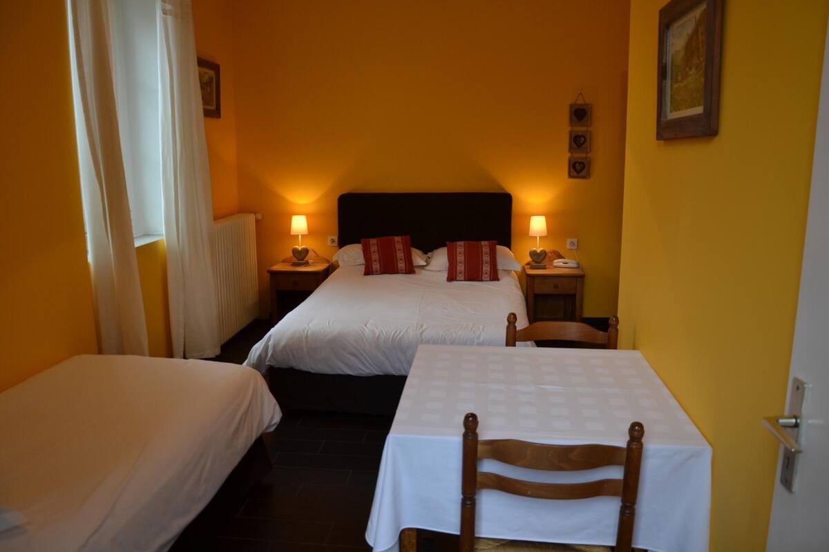 desk, iron/ironing board, free wifi, bed sheets