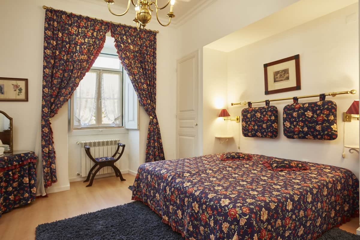 Zweibettzimmer | Bügeleisen/Bügelbrett, Bettwäsche