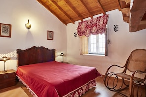 Superior Apartment | Iron/ironing board, bed sheets - Casa d'Óbidos (Obidos)