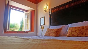 Villa, 2 Bedrooms | Desk, soundproofing, iron/ironing board, free WiFi - Quinta da Alcaidaria Mór (Ourem)