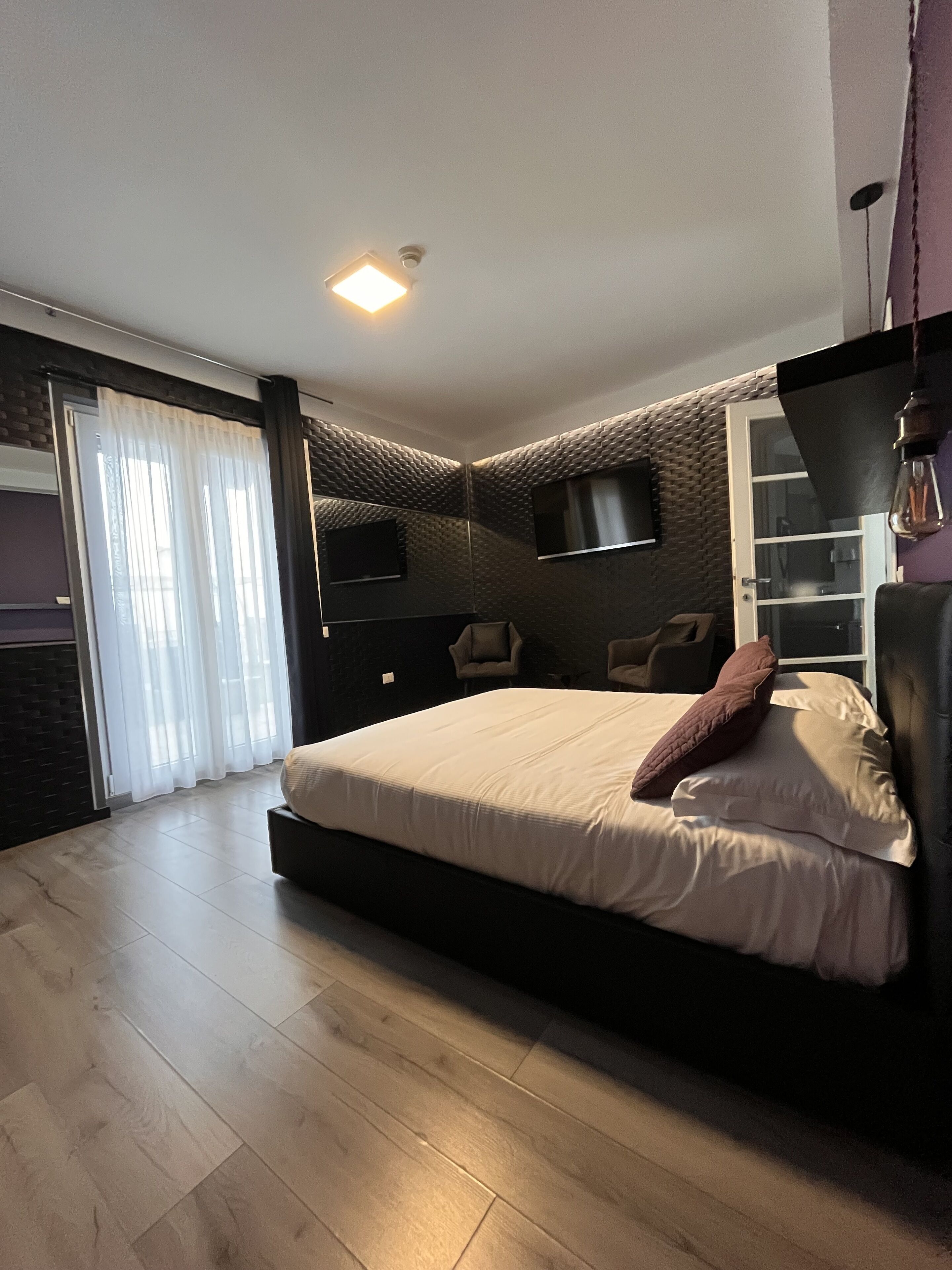 superior room | 1 bedroom, memory-foam beds, in-room safe, free wifi