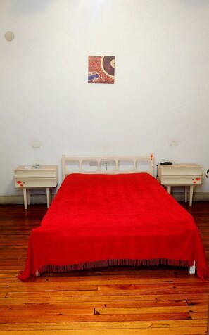 Double Room, Private Bathroom | In-room safe, iron/ironing board, rollaway beds, free WiFi - Hostel Estacion Buenos Aires (Buenos Aires)