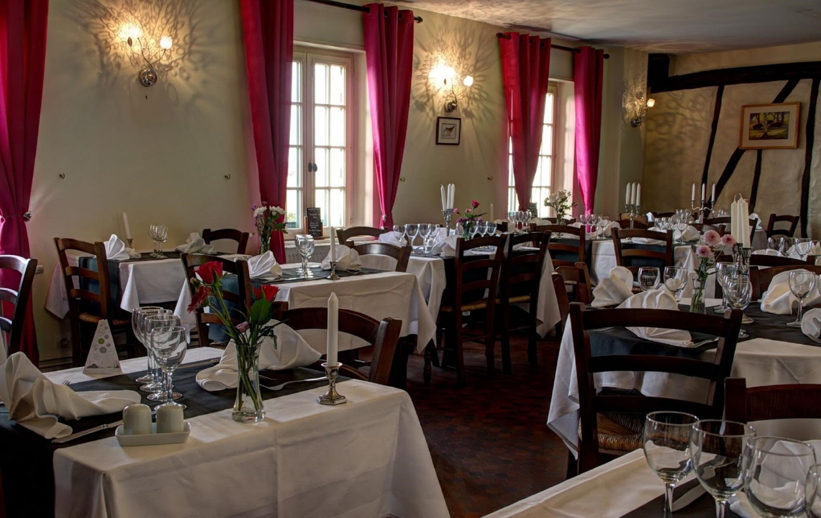 Servizio di colazione, pranzo e cena
