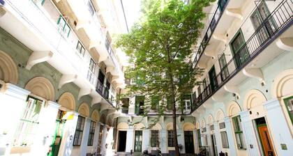 Budapest Easy Flats - Jokai Apartments