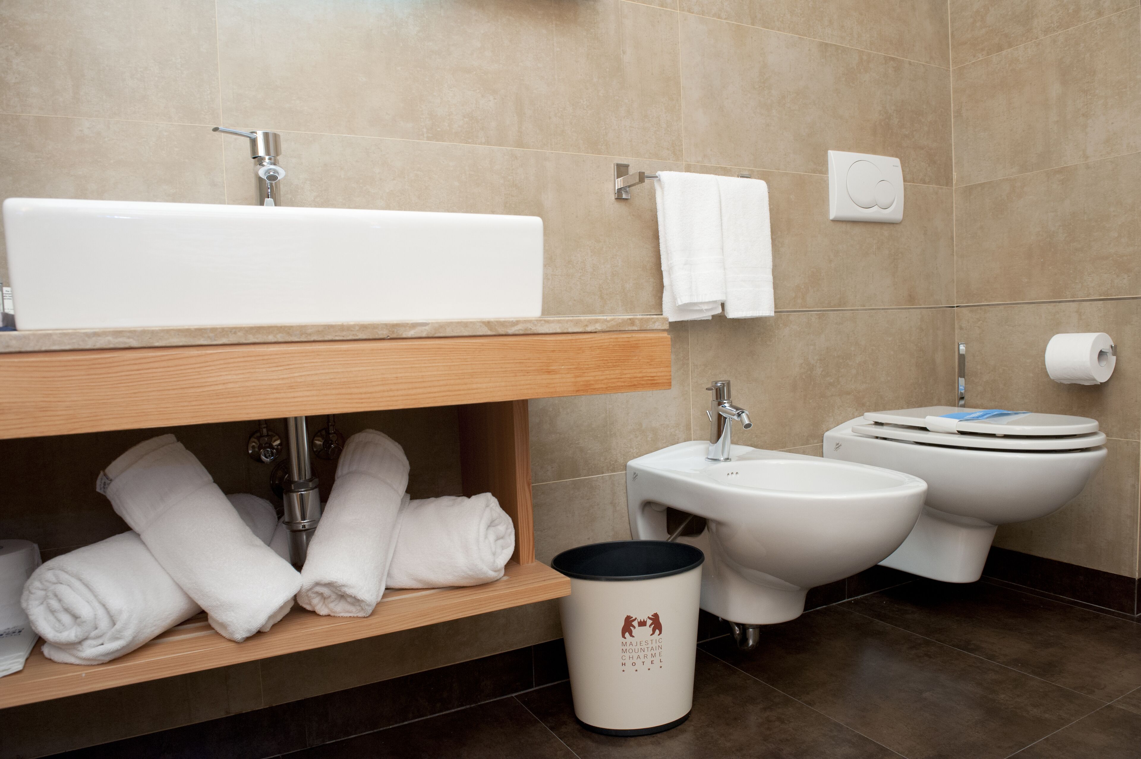 Photo - Majestic Hotel