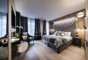 Design Suite | Premium bedding, down duvets, Select Comfort beds, minibar - Majestic Mountain Charme Hotel (Pinzolo)