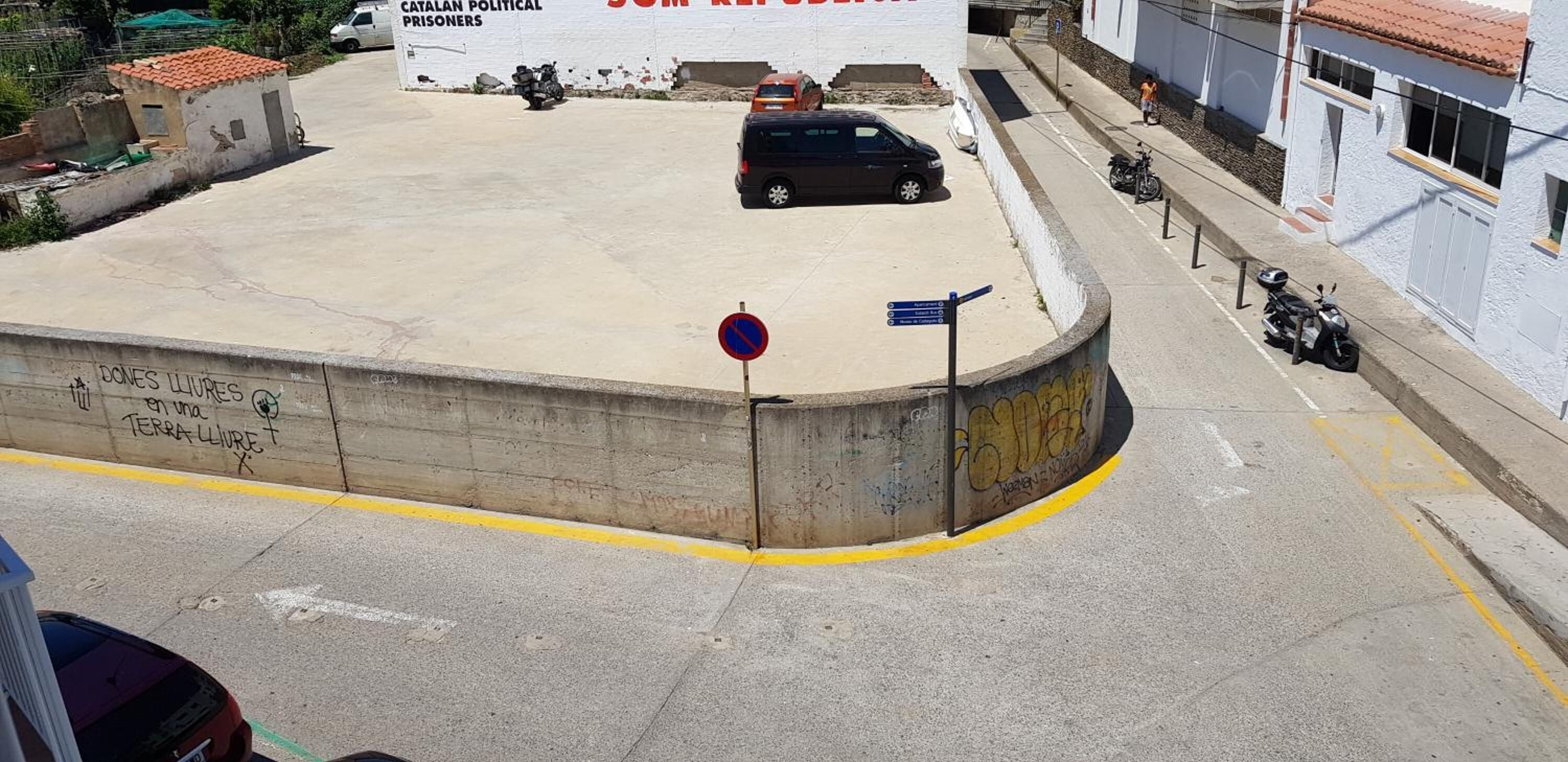 self-parking (surcharge) 15 per day