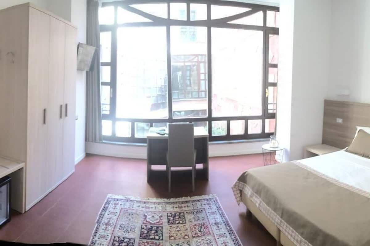 minibar, in-room safe, blackout curtains, iron/ironing board