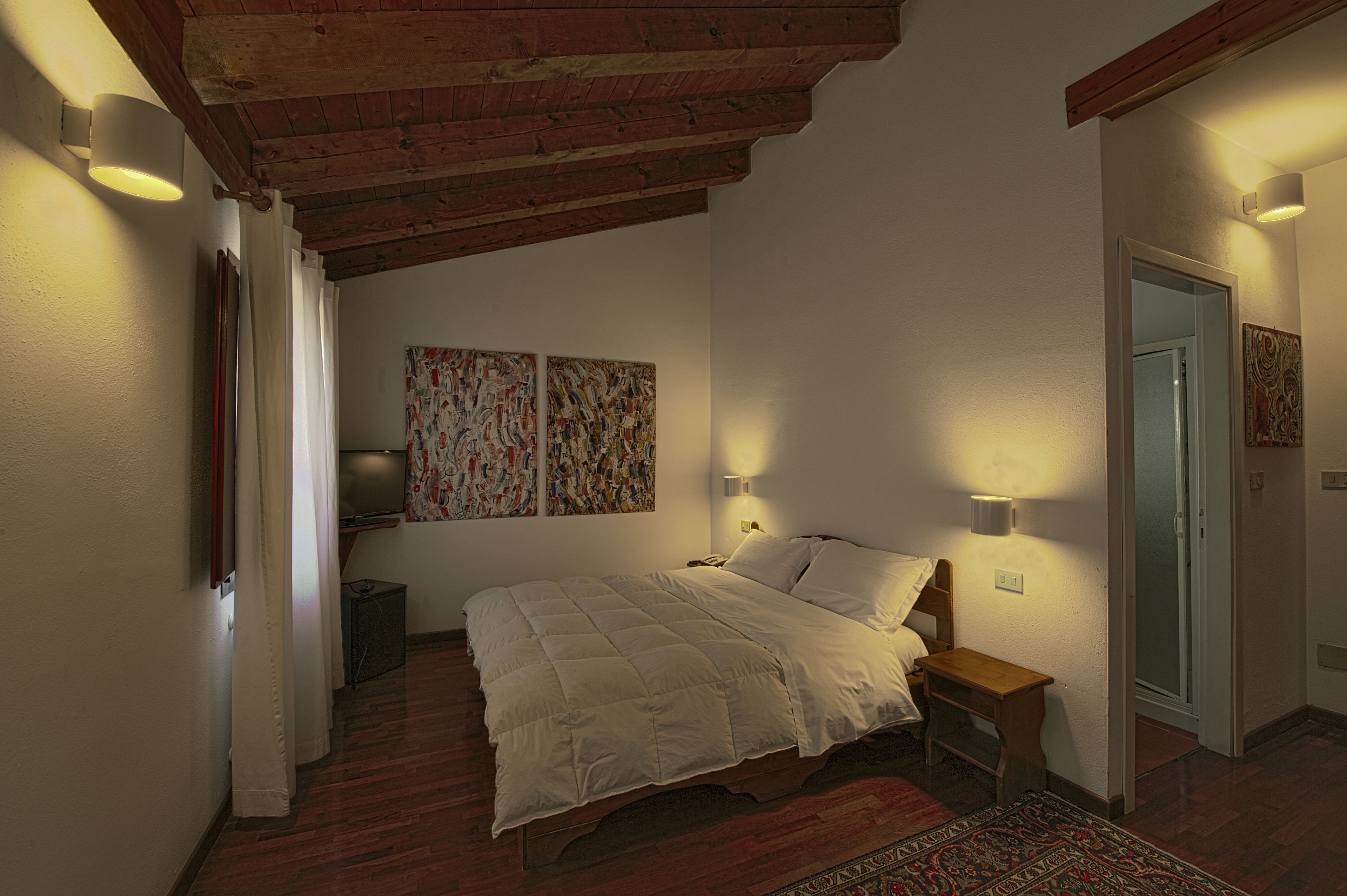 minibar, in-room safe, desk, blackout curtains