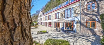 호스텔레리 라 빌라 데스 로제스