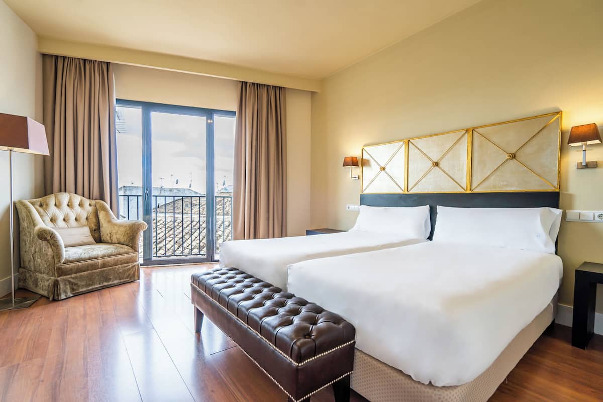 Phòng đôi Deluxe | Bàn, truy cập Internet không dây miễn phí, trang trí khác biệt 