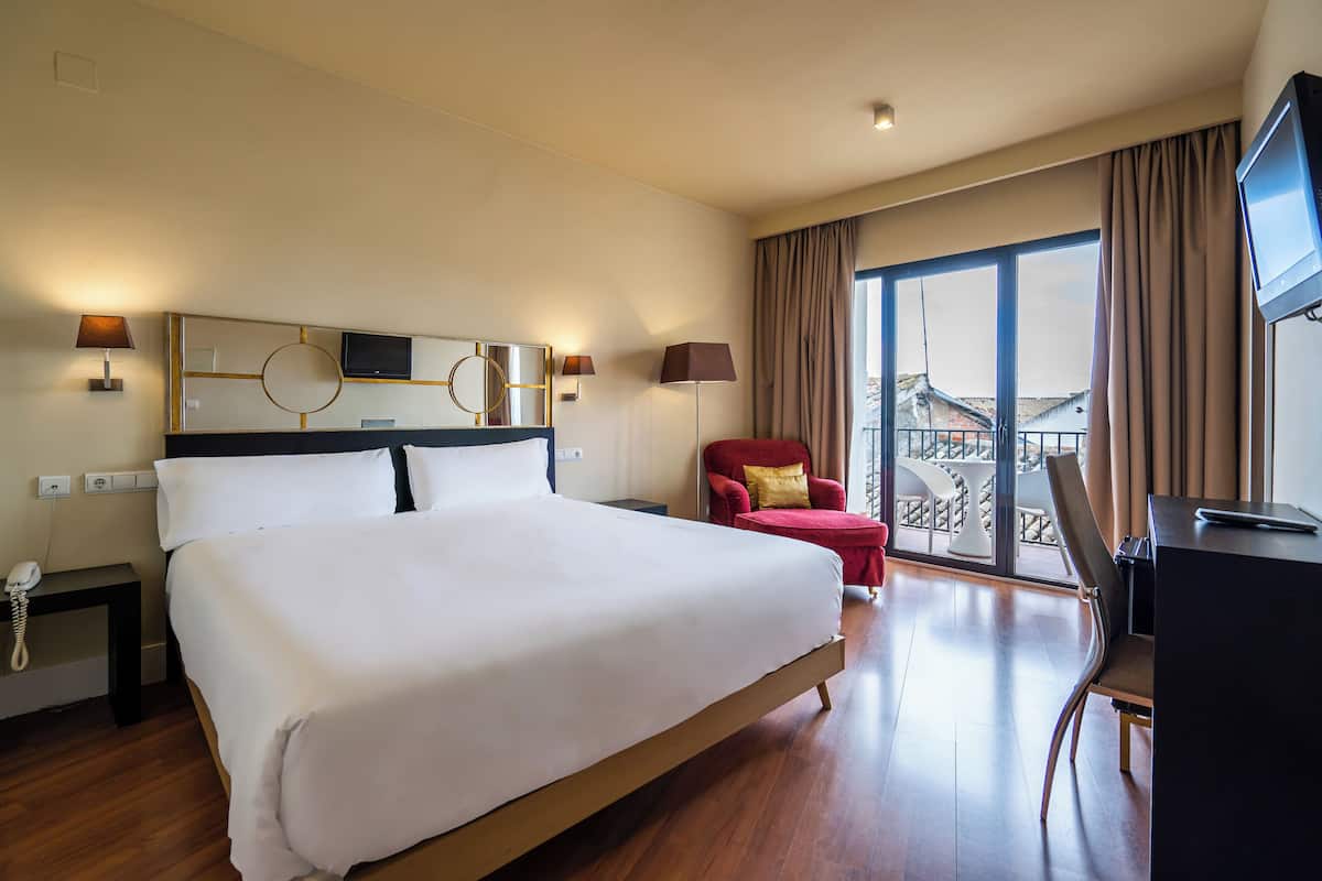 Single Room | 1 bedroom, individually decorated, individually furnished, desk