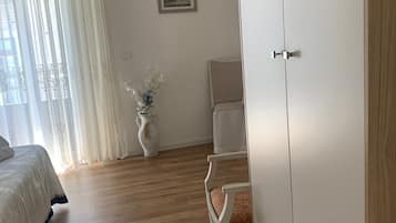 Basic Double Room, 1 Bedroom | Individually decorated, desk, iron/ironing board, rollaway beds