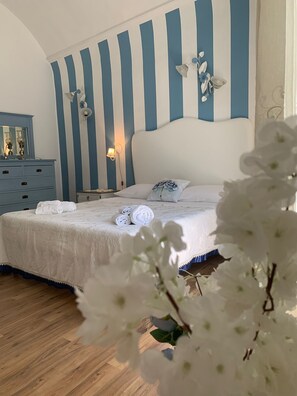 Basic Double Room, 1 Bedroom | Individually decorated, desk, iron/ironing board, rollaway beds - La Zagara (Catania)