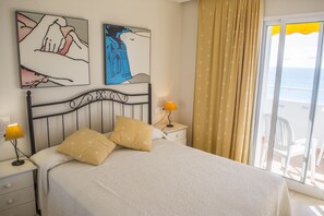 Apartment, 3 Bedrooms, Balcony | Individually decorated, individually furnished, desk, iron/ironing board