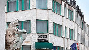 Unclassified image, 4 of 17, button - Burg Hotel (Budapest)